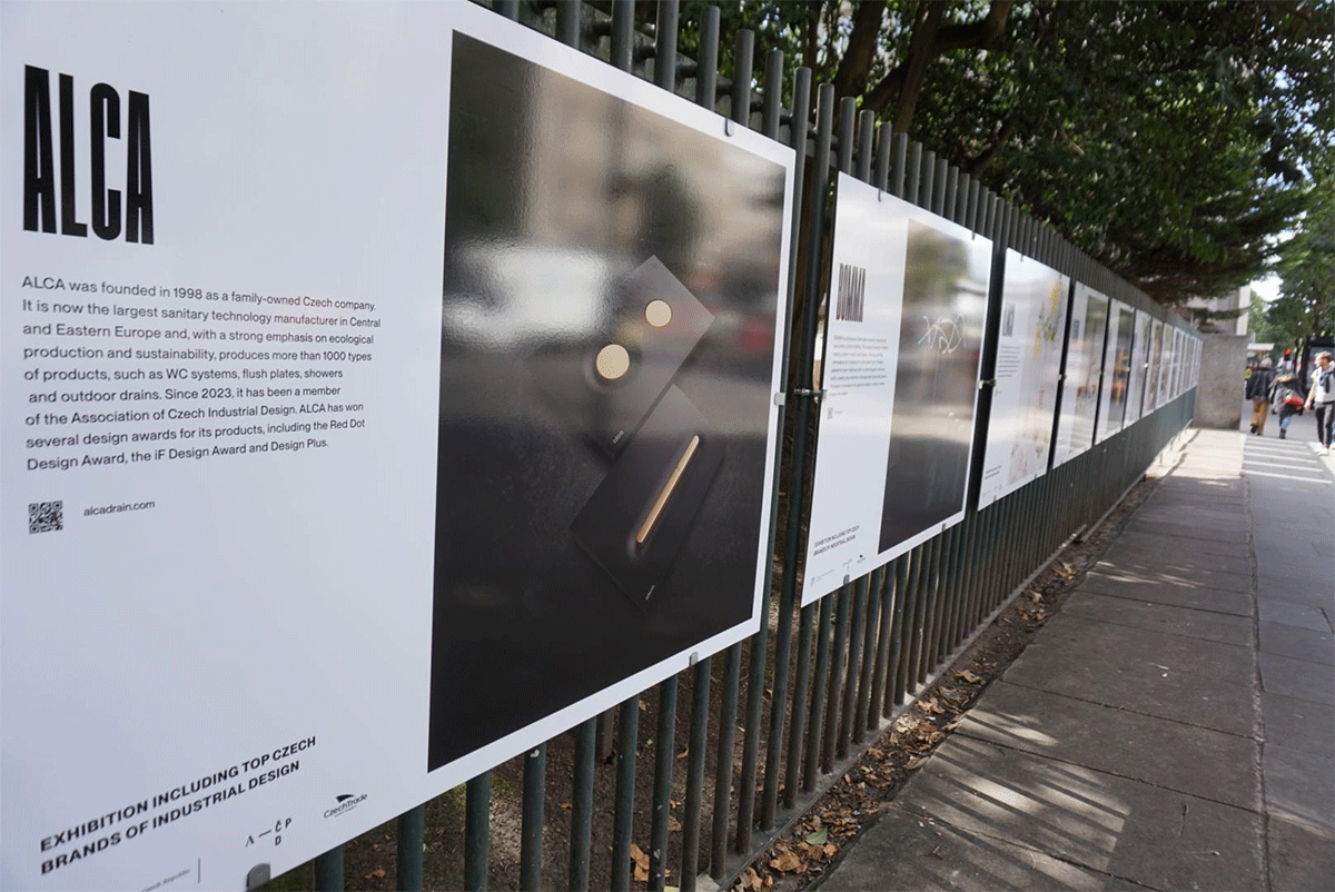 Exhibition on the embassy fence